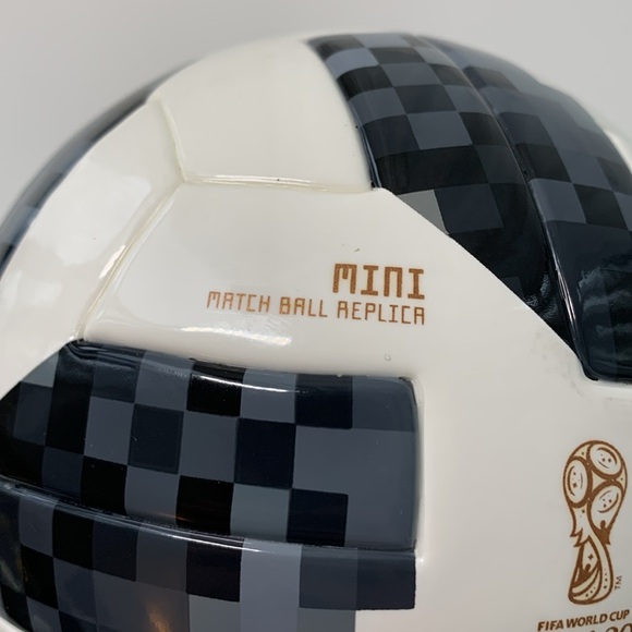 Rare Adidas Football Telstar 2018 FIFA World Cup Russia Match MINI Ball Size-1 - Picture 3 of 6